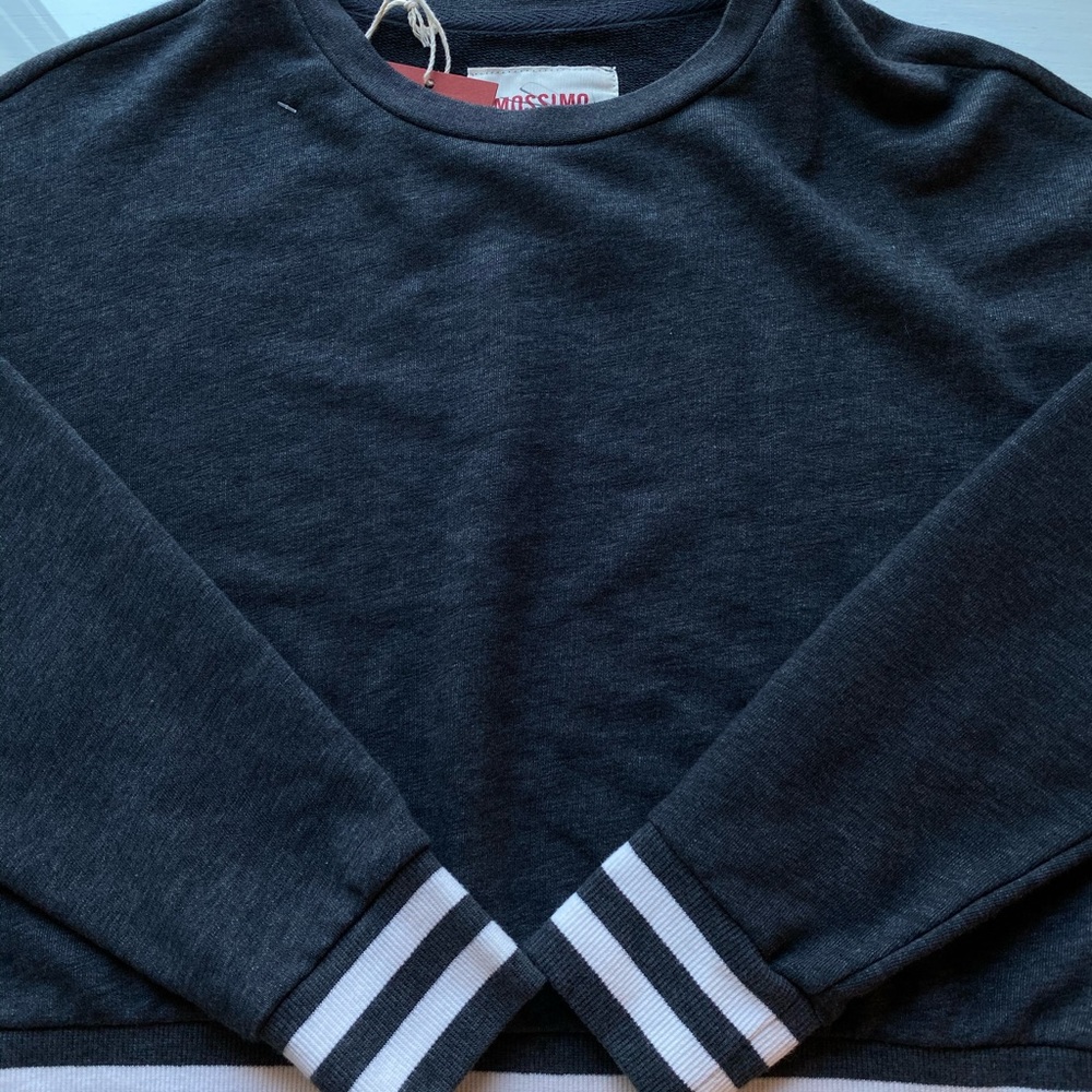 Mossimo cropped sweatshirt